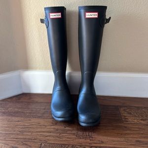 Hunter Boots, Black, Size 9, Good rain boots. New